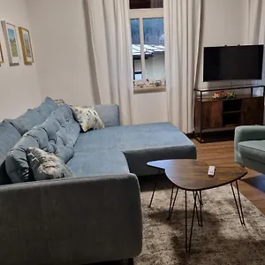 Max Apartment